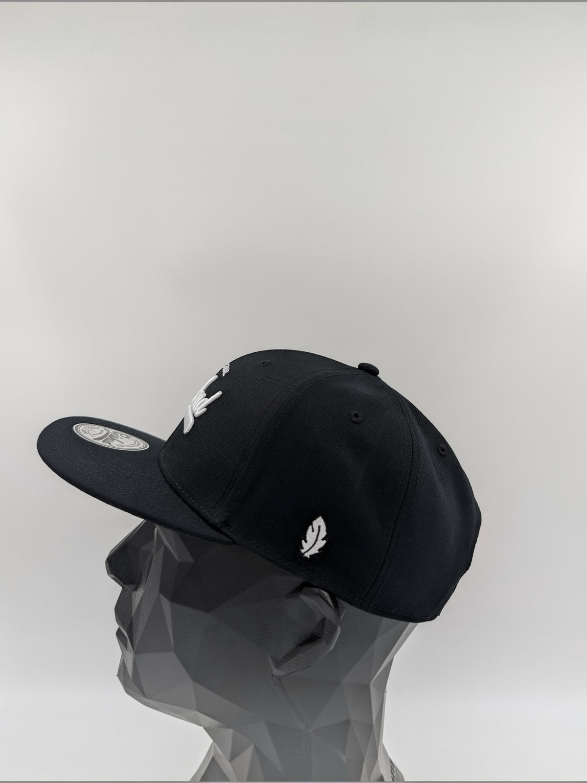 Gåshud Original Script Snapback Keps – Flat Brim